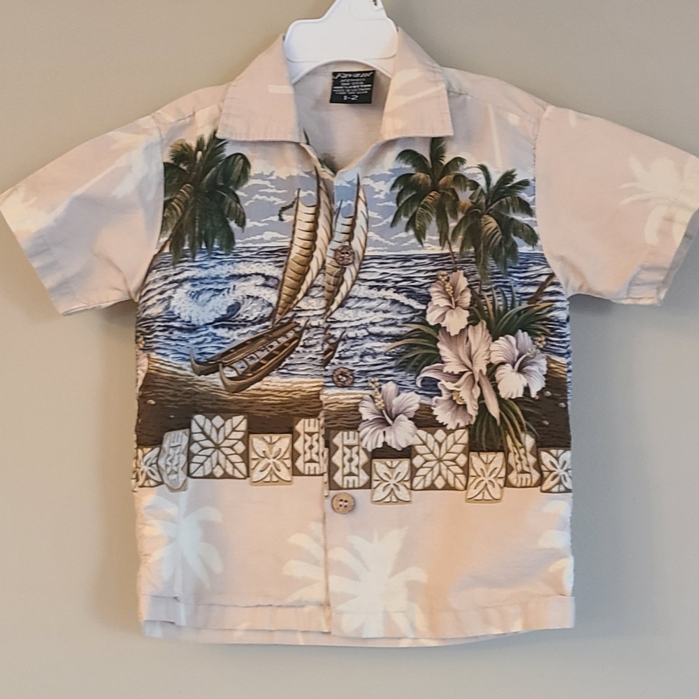 Hawaiian theme beige short sleeved cotton button down shirt